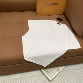 Picture of Louis Vuitton T Shirts Short _SKULVS-XLzztr037188
